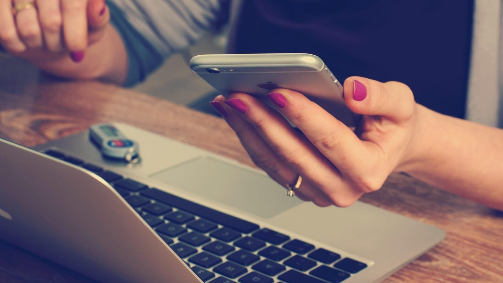 Home Office Tech Setup: Essential Gear for Remote Workers